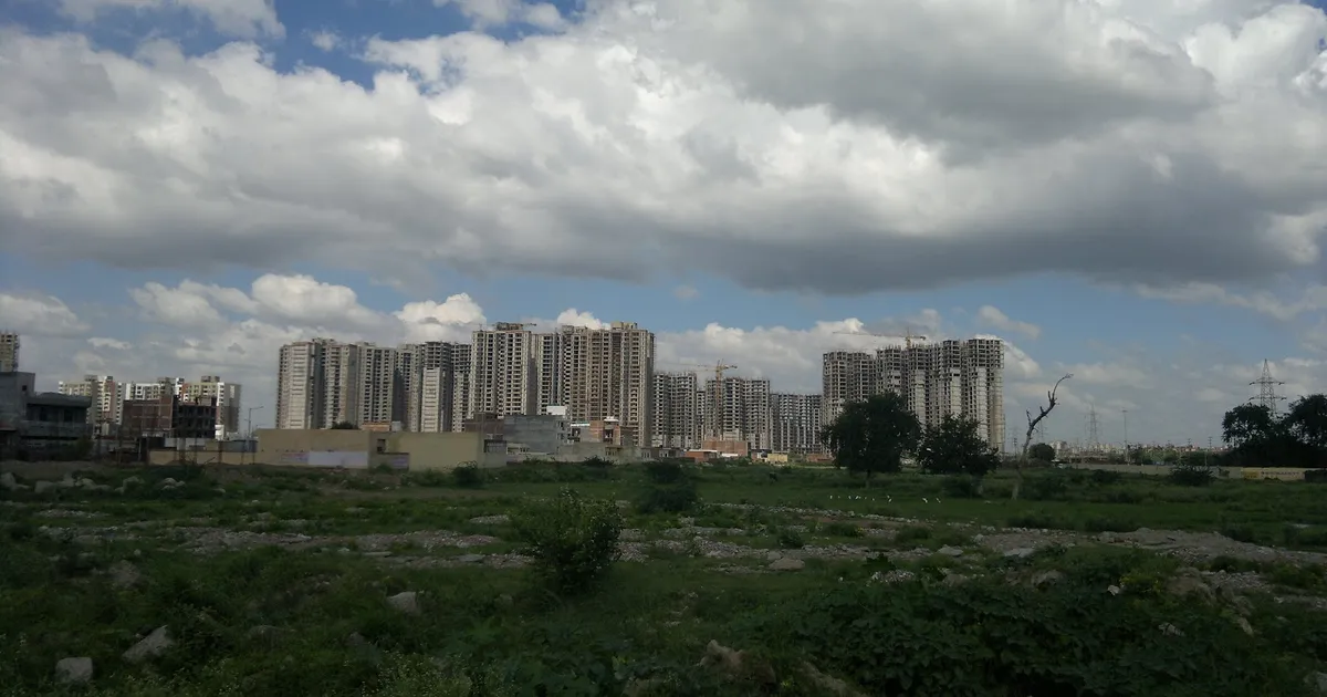 Crest Ventures Signs Joint Development Agreement With Vensco Group For ₹1,850 Crore Luxury Mixed-Use Residential Project Crest Golfshire On Golf Course Road Chembur Mumbai